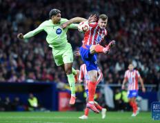 足球顶级联赛激烈角逐持续升温，强势球队展现实力的简单介绍