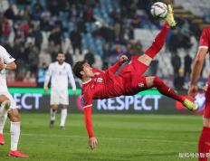 塞尔维亚队遭受惨败，无法晋级欧国联半决赛的简单介绍