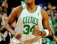 Scout新星回归赛场表现惊艳，雄鹿未来可期！